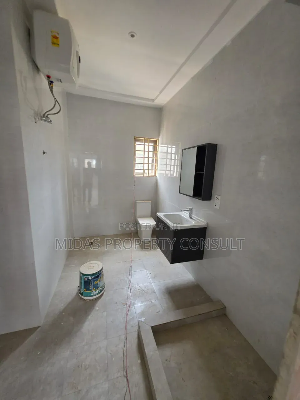 4bdrm House in Pantang Jeleel City, Ga East Municipal for sale