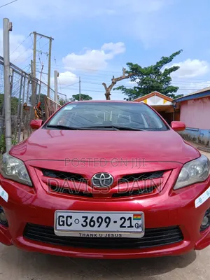 Toyota Corolla 2013 Red