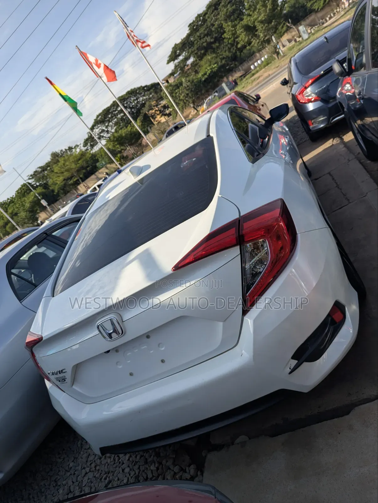 Honda Civic EX Sedan 2018 White