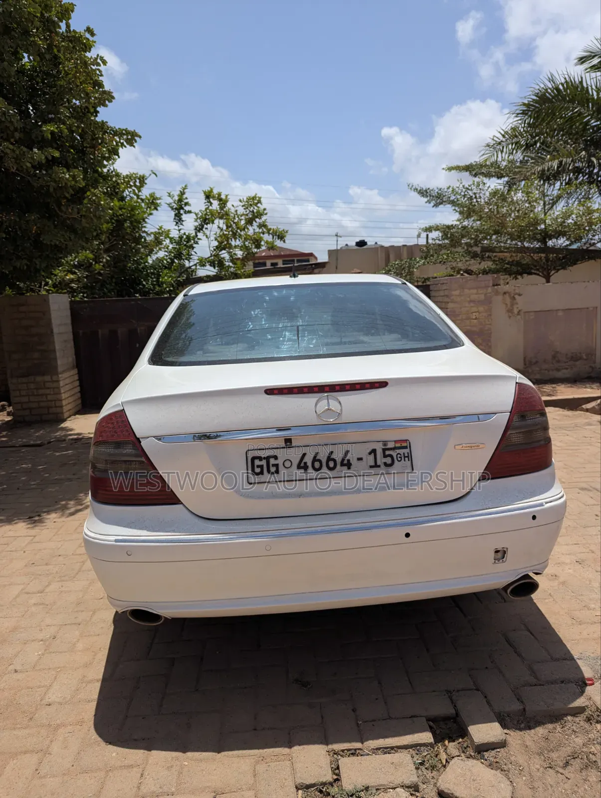 Mercedes-Benz E220 2007 White