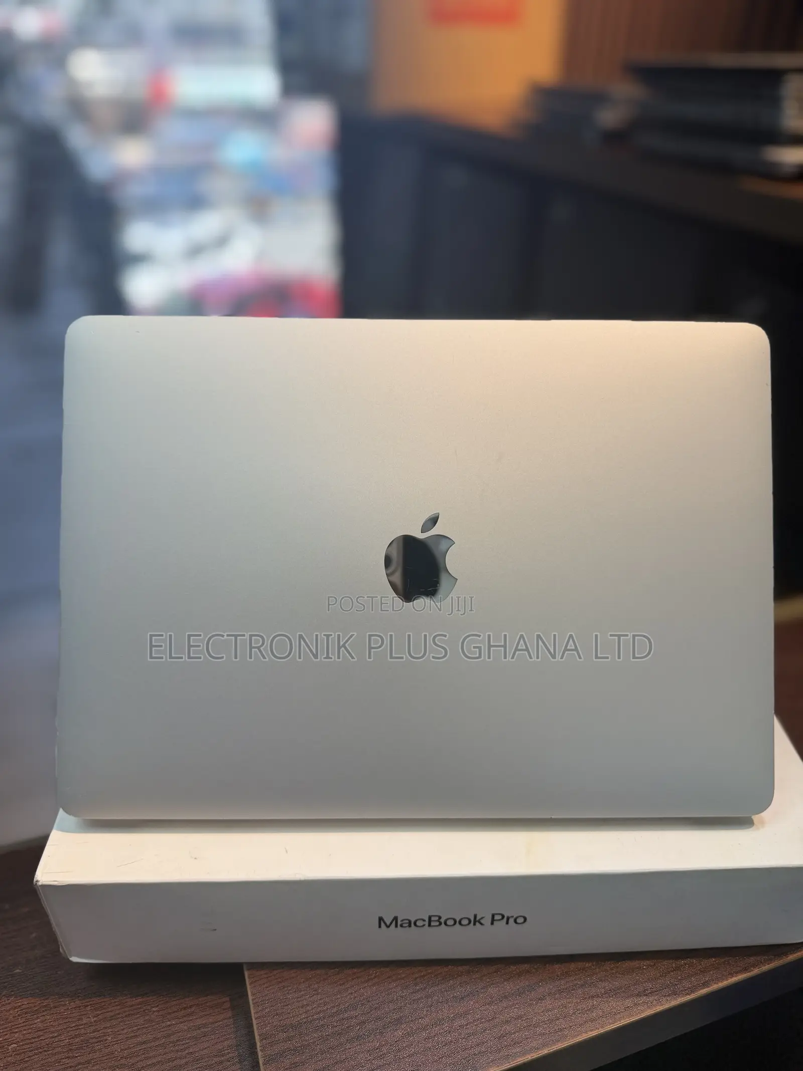 Laptop Apple MacBook Pro 2020 M1 16GB Apple M1 Pro SSD 256GB