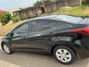 Hyundai Elantra SE Sedan FWD (1.8L 4cyl 6A) 2016 Black