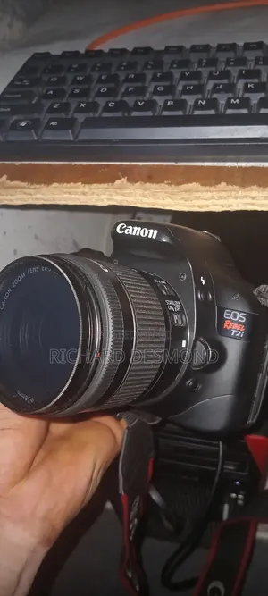 Canon Eos Rebel T2i