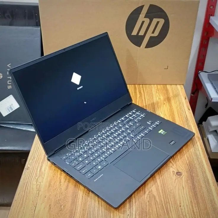 New Laptop HP Omen 16 16GB Intel Core i7 SSD 1T