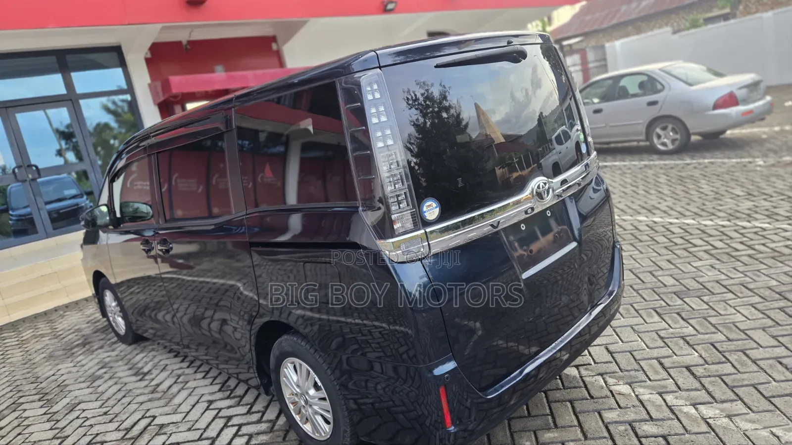 Toyota Voxy SV Premium 2014 Blue