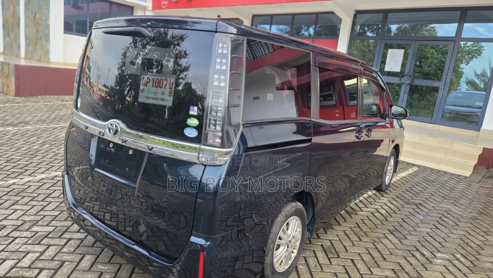 Toyota Voxy SV Premium 2014 Blue