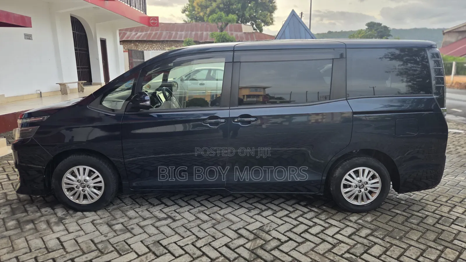 Toyota Voxy SV Premium 2014 Blue