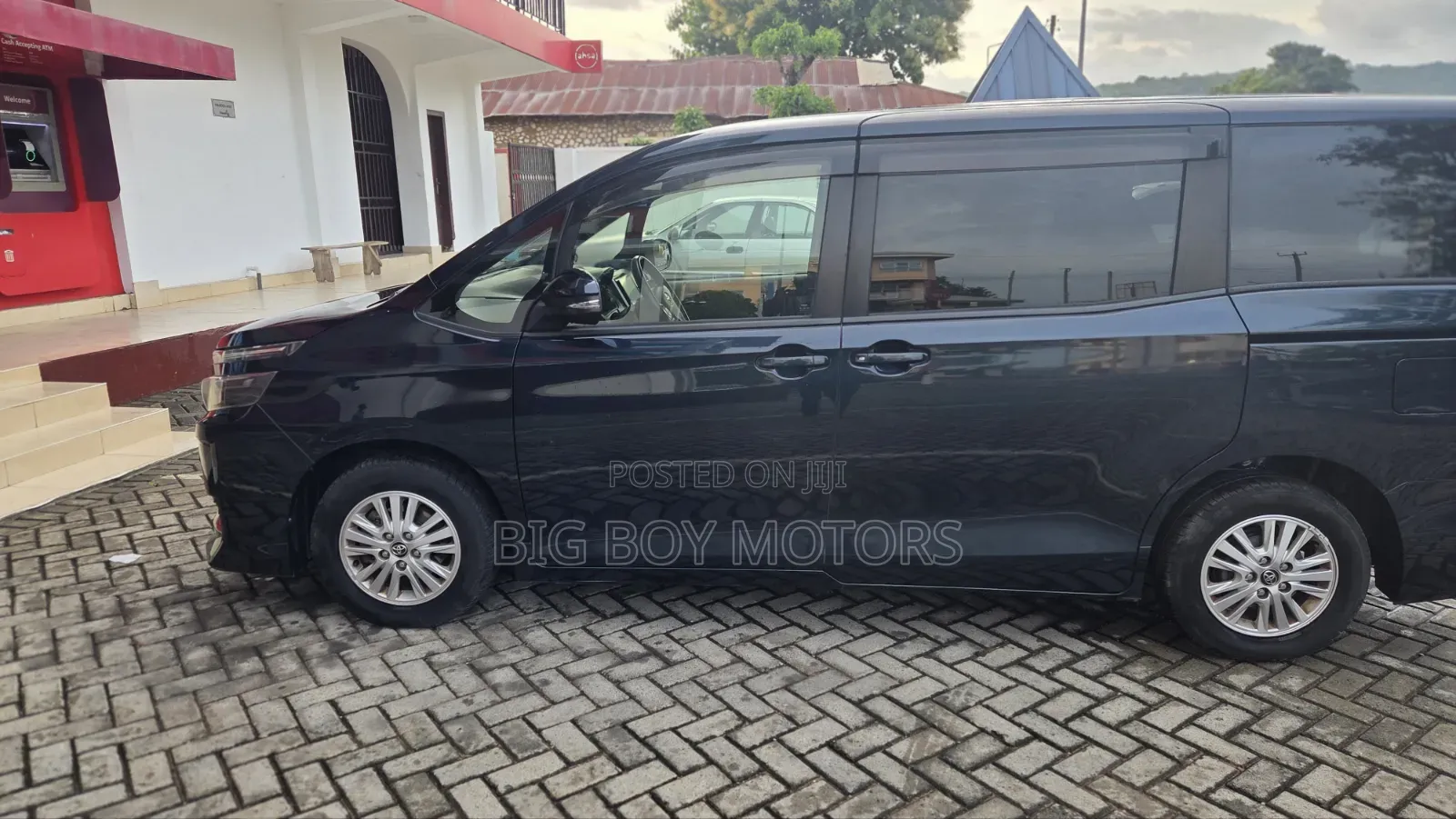 Toyota Voxy SV Premium 2014 Blue
