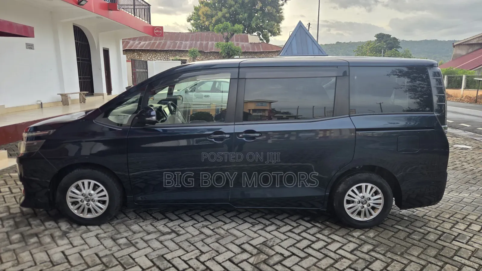 Toyota Voxy SV Premium 2014 Blue