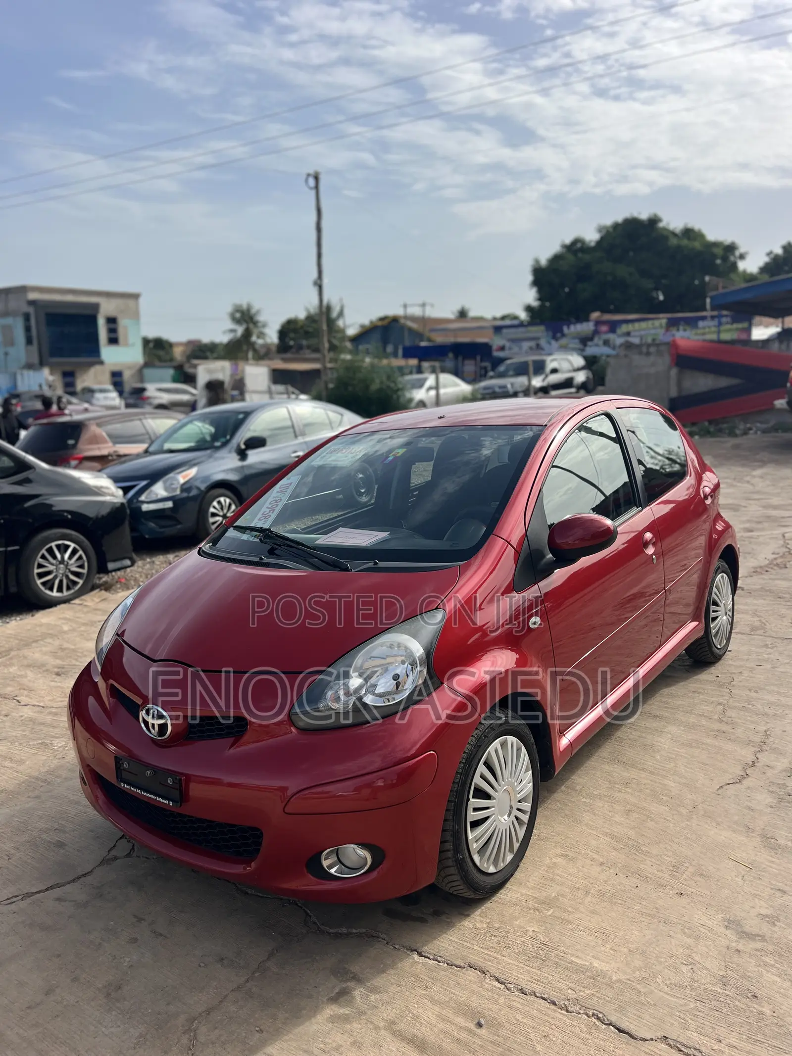 Toyota Aygo 1.0 5-Door 2012 Red