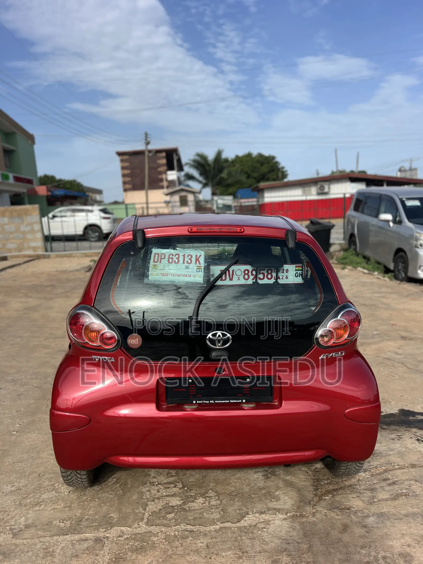 Toyota Aygo 1.0 5-Door 2012 Red
