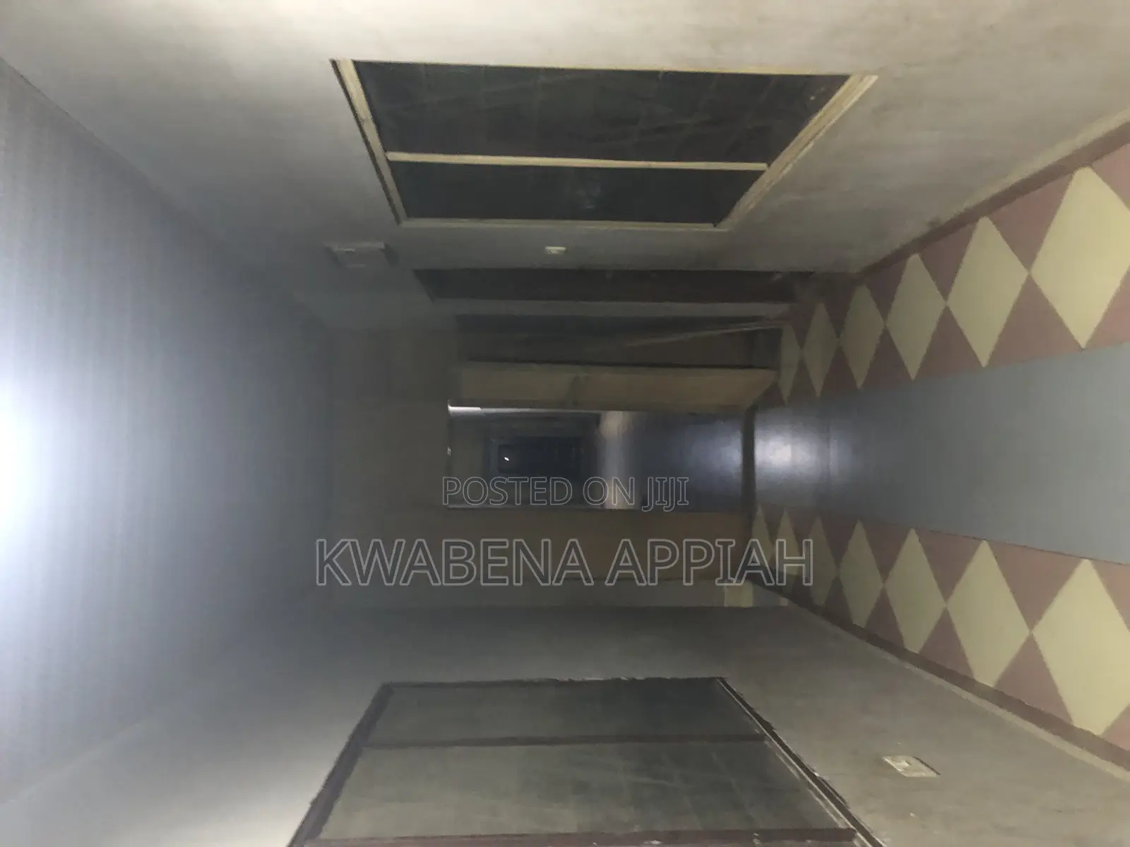 9bdrm House in Mark Estate At, Kumasi Metropolitan for sale