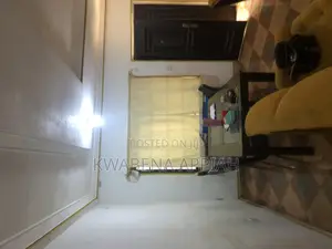 9bdrm House in Mark Estate At, Kumasi Metropolitan for sale