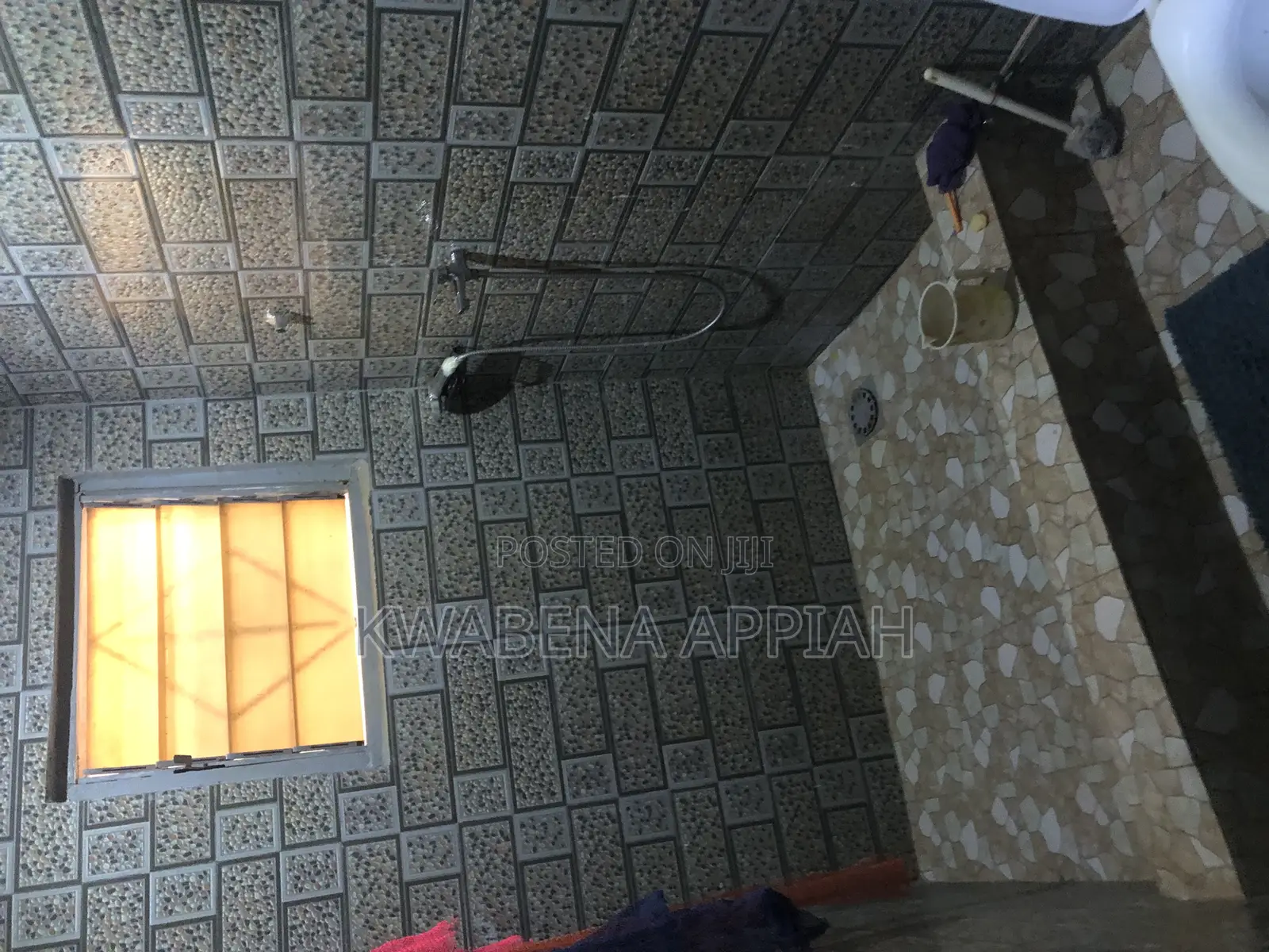 9bdrm House in Mark Estate At, Kumasi Metropolitan for sale