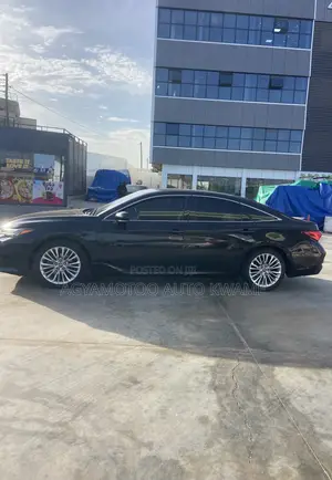 Toyota Avalon Limited FWD Sedan (3.5L V6 8A) 2019 Black