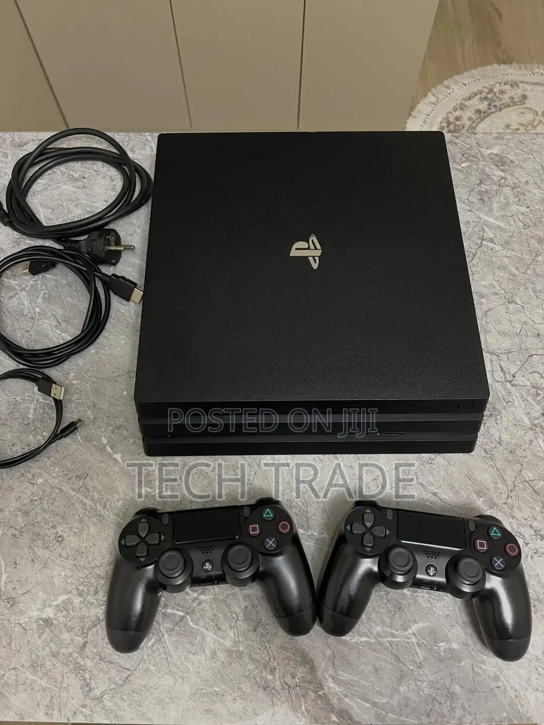 Playstation 4 Pro 1tb With 9games With 2 Pads