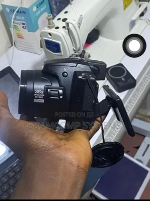 Nikon Coolpix P500 (Bridge Camera)