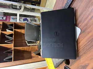 Laptop Dell Latitude E7270 8GB Intel Core i5 HDD+SSD 256GB