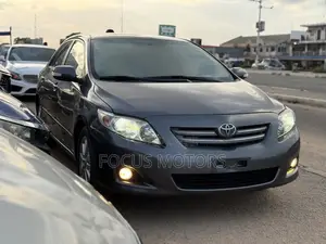 Toyota Corolla LE 4dr Sedan (1.8L 4cyl 4A) 2010 Gray