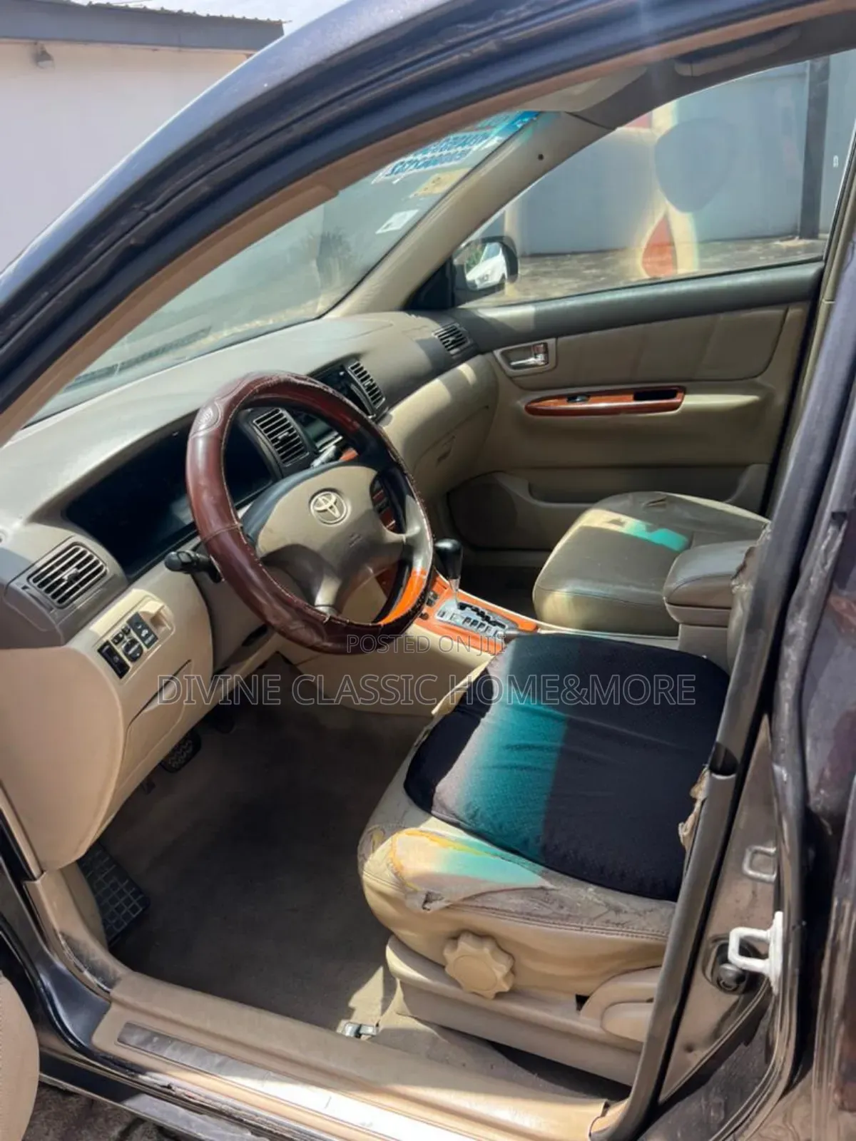 Toyota Corolla 2010 Gray