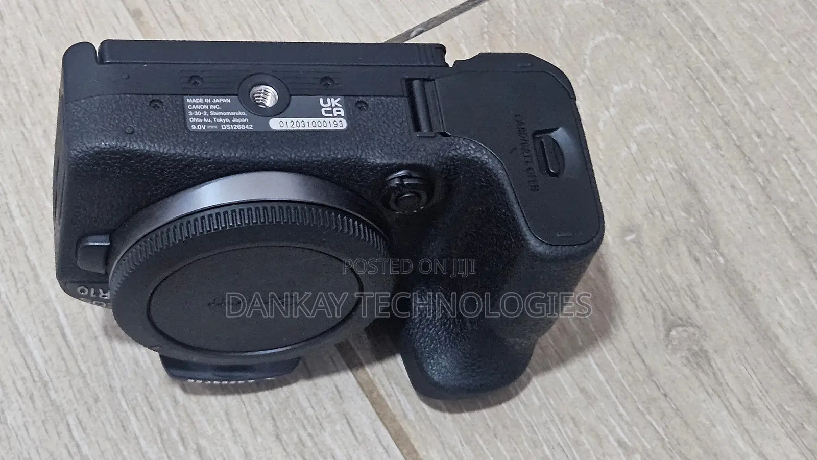 Canon R10 Mirrorless Camera With 18 - 45mm Lens