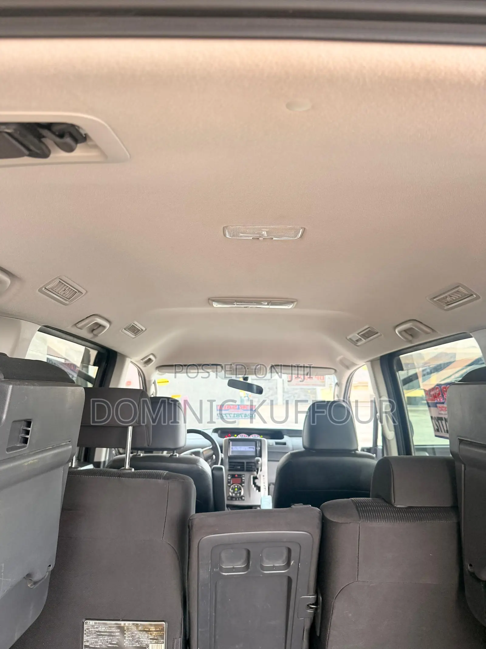 Toyota Voxy 2013 Black