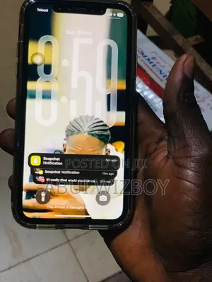 Apple iPhone 11 64 GB Red