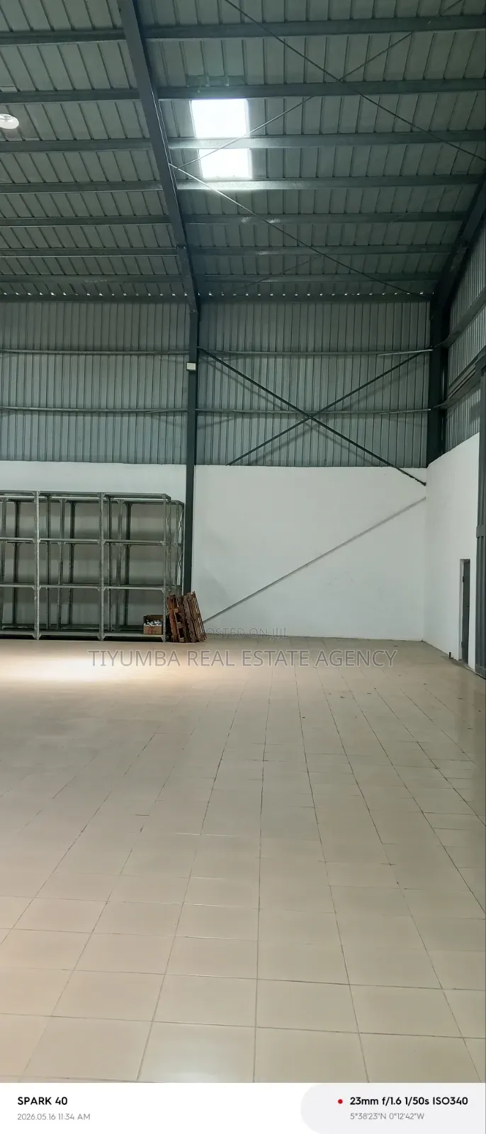 1,000sqm Warehouse Space for Rent at Westland.