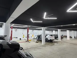 Showroom Salesmen
