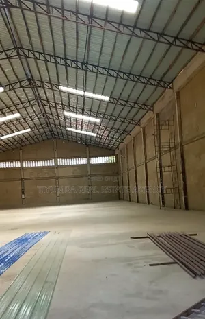 2,800 SQM Warehouse for Rent at Spintex.