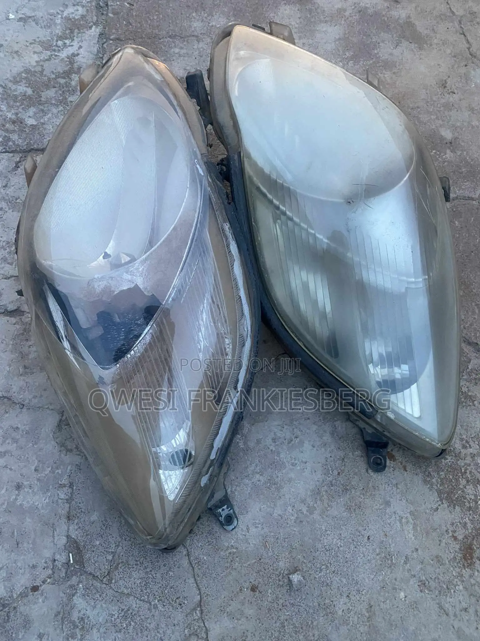Toyota Vitz Headlights