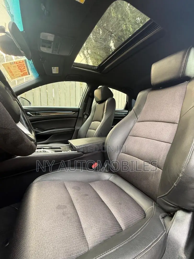 Honda Accord Sport 2.0T 2021 White
