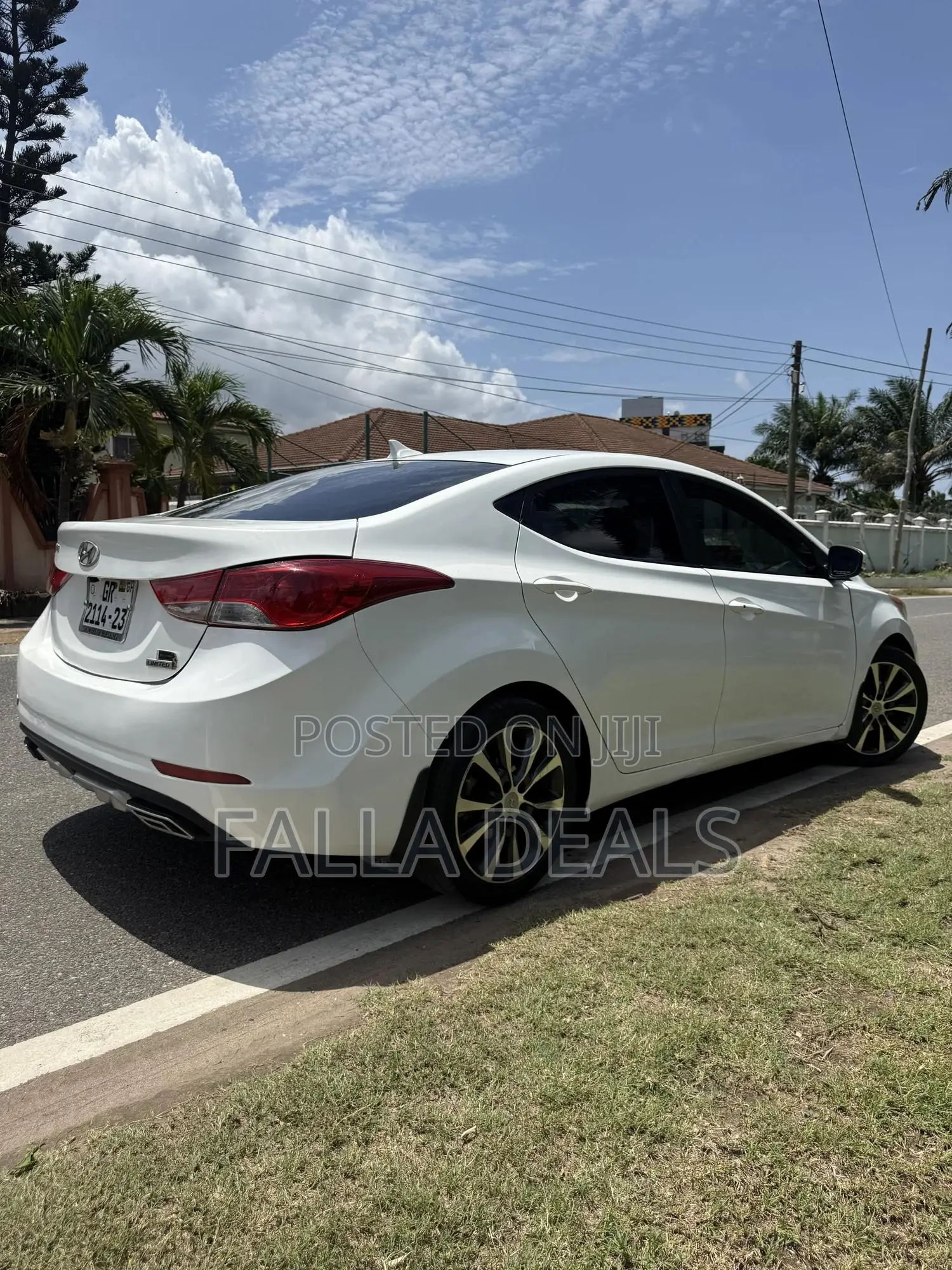 Hyundai Elantra 2013 White
