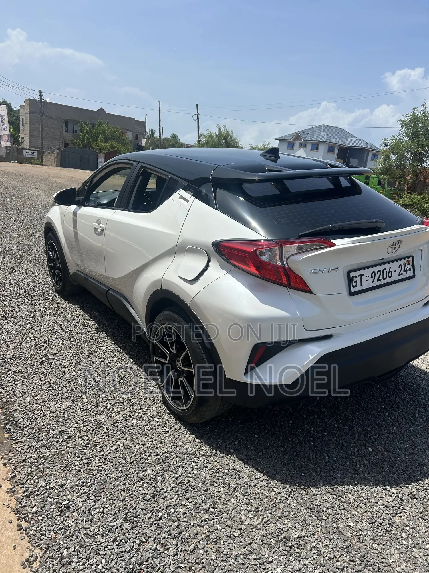 Toyota C-HR LE FWD 2019 White