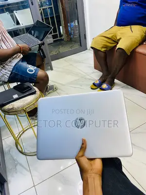 Laptop HP MT43 8GB AMD A8 SSD 128GB