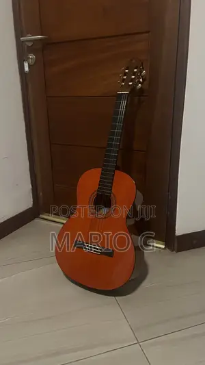 Yamaha C40 Classical Guitar