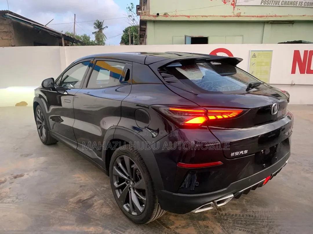 Changan UNI-T 1.5 FWD 2020 Black