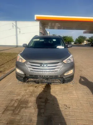 Hyundai Santa Fe SE FWD 2016 Silver
