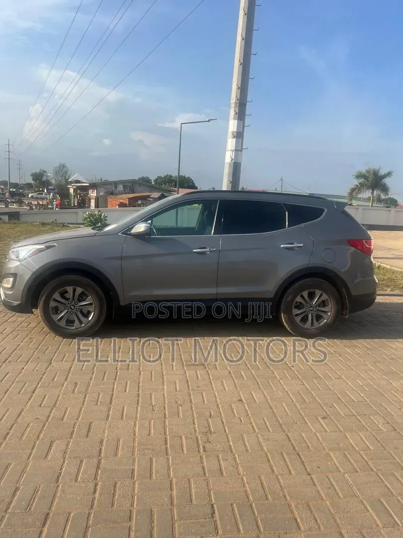 Hyundai Santa Fe SE FWD 2016 Silver