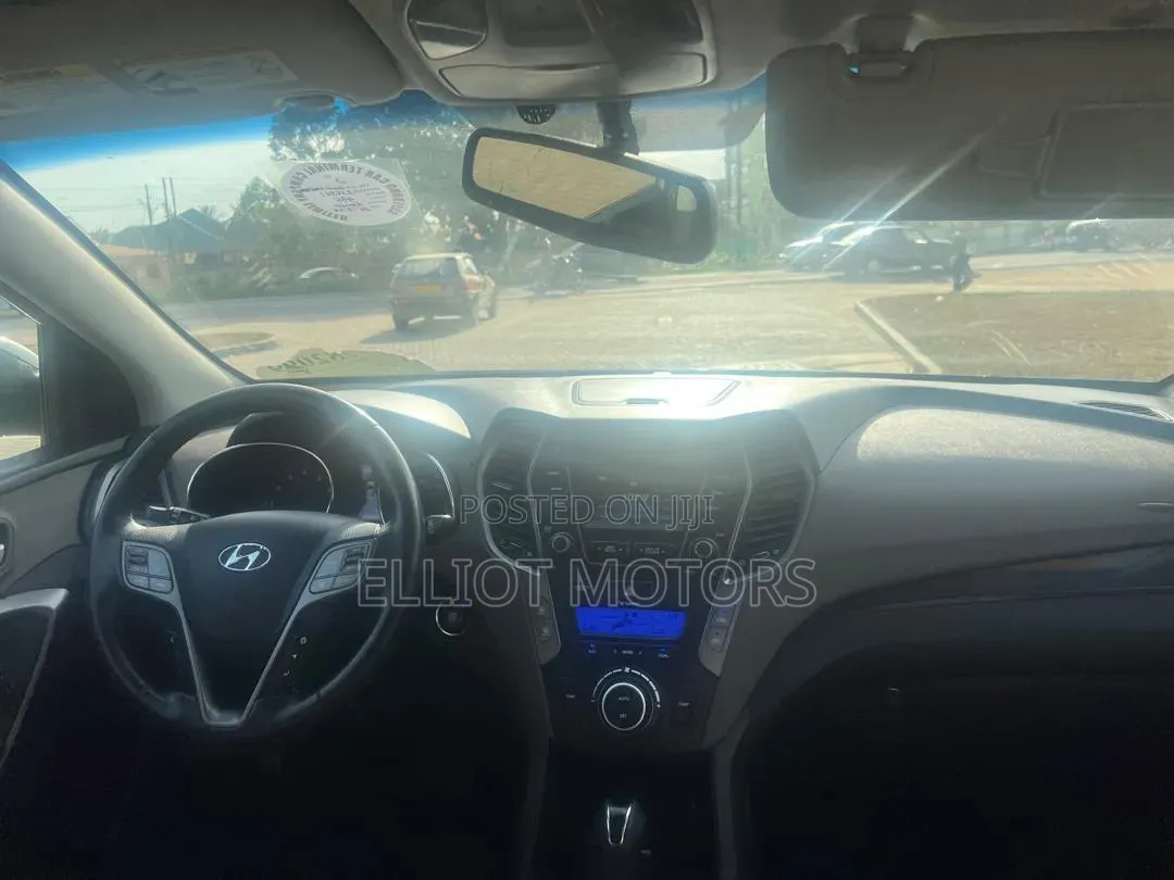 Hyundai Santa Fe SE FWD 2016 Silver