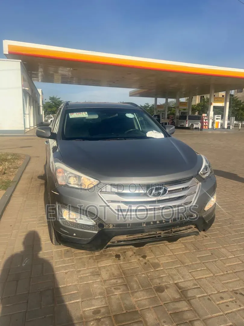 Hyundai Santa Fe SE FWD 2016 Silver