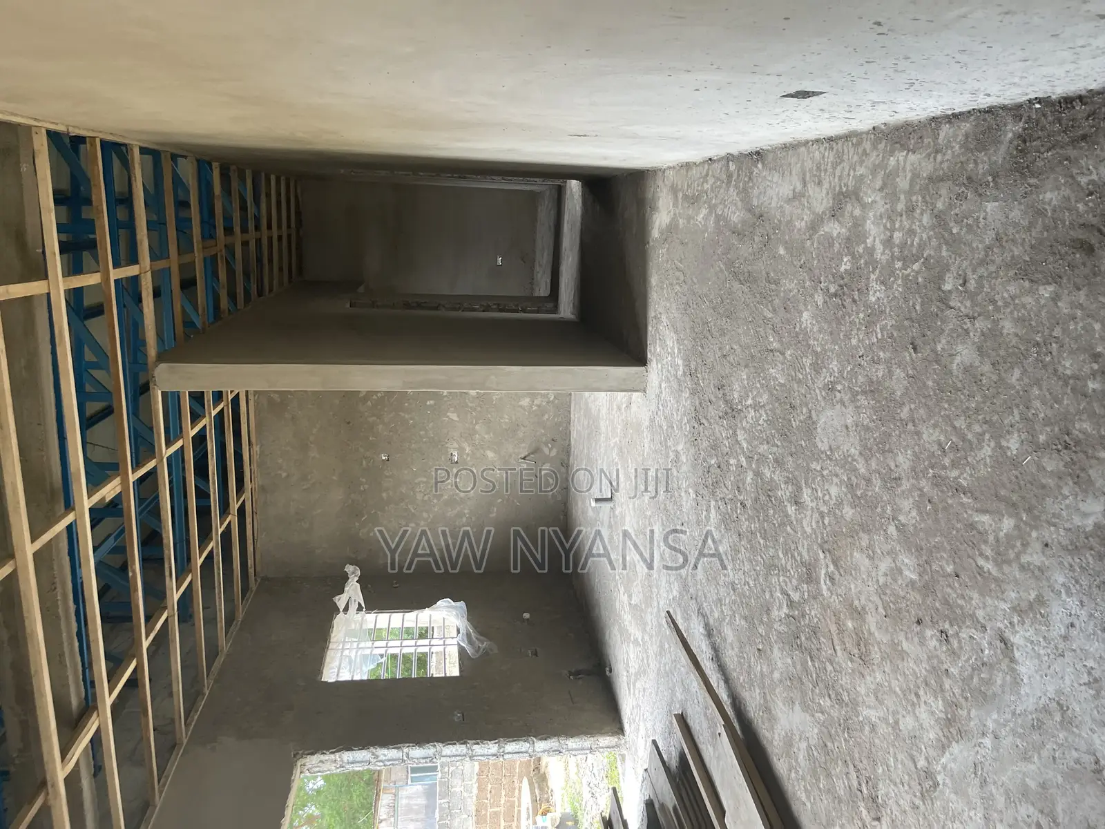 3bdrm Duplex in Bn Estate, Oyarifa for sale