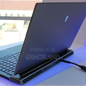 New Laptop Alienware 18 Area-51 64GB Intel Core Ultra 9 SSD 2T
