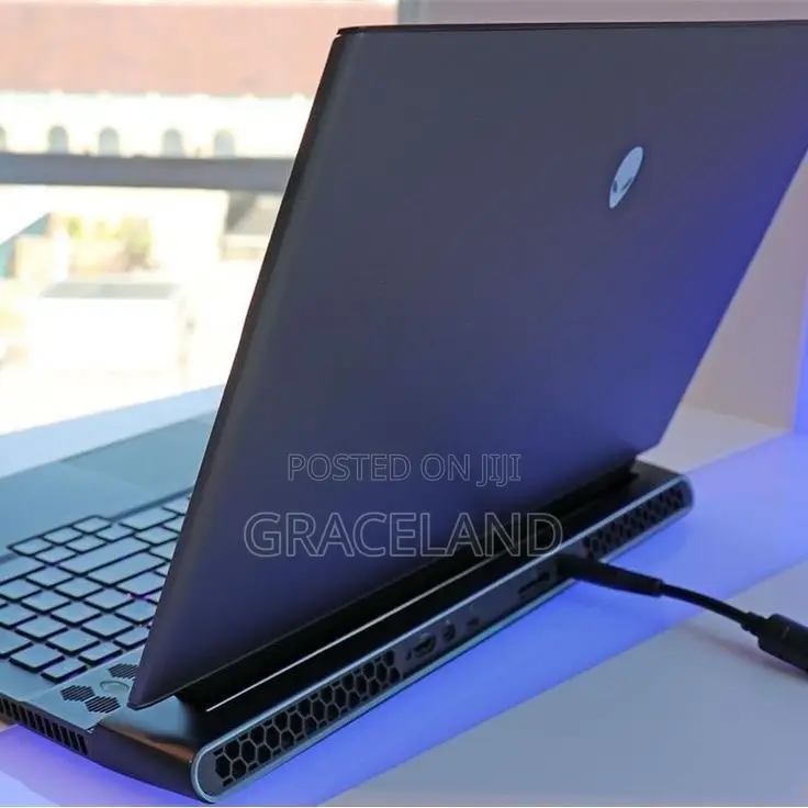 New Laptop Alienware 18 Area-51 64GB Intel Core Ultra 9 SSD 2T