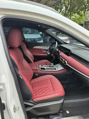New Jetour X70 Plus 2025 White