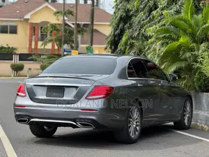Mercedes-Benz E300 4Matic AWD Sedan (2.0L 4cyl 9A) 2017 Gray