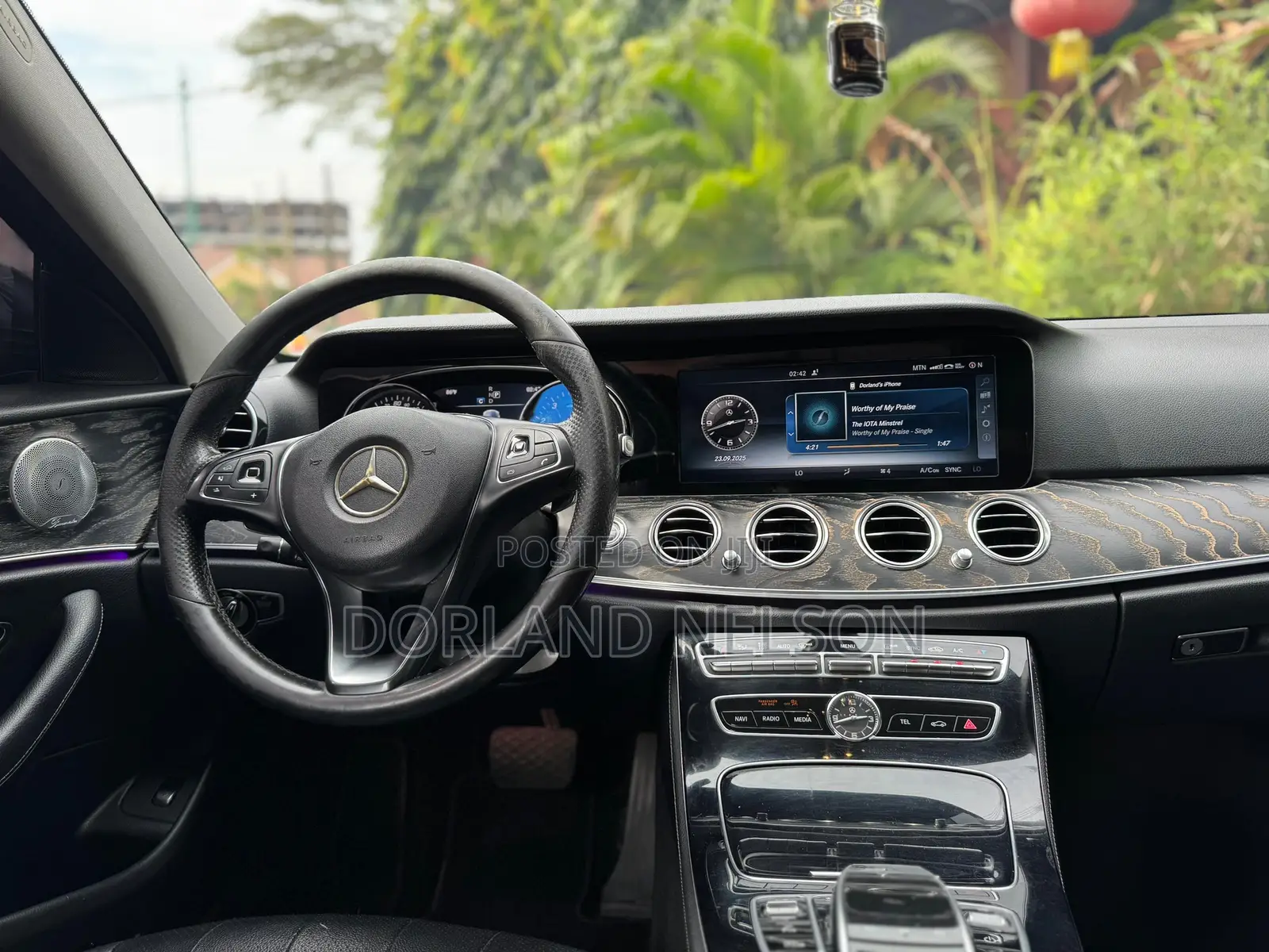 Mercedes-Benz E300 4Matic AWD Sedan (2.0L 4cyl 9A) 2017 Gray