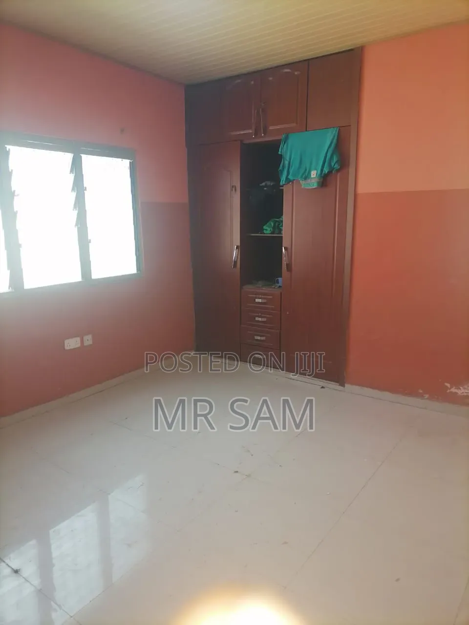 4bdrm House in Awoshie Oyinase, Odorgonno for rent