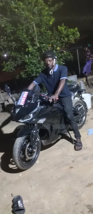 New Yamaha R6 2025 Black