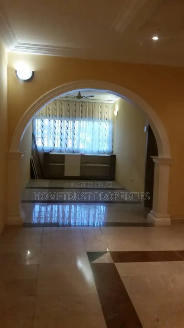 5bdrm House in Amasaman Satellite for sale